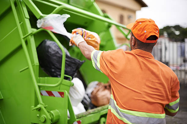 Best Garage Cleanout  in Centreville, MI