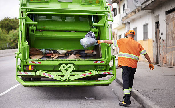 Best Scrap Metal Removal  in Centreville, MI